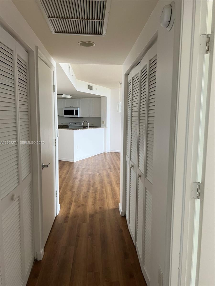 19501 W Country Club Drive 1411 — photo 5