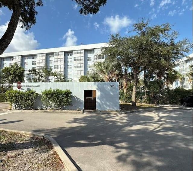 4271 NW 5th Street 254, sold in Sundance At Plantation Co, Plantation, FL