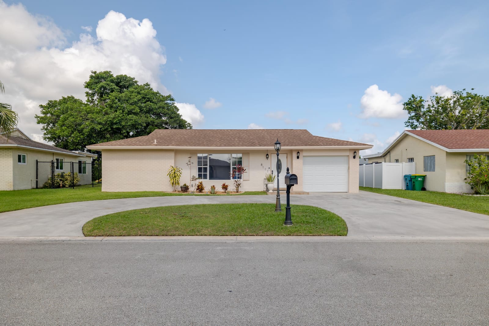 8111 NW 94th Avenue, Tamarac, FL 33321
