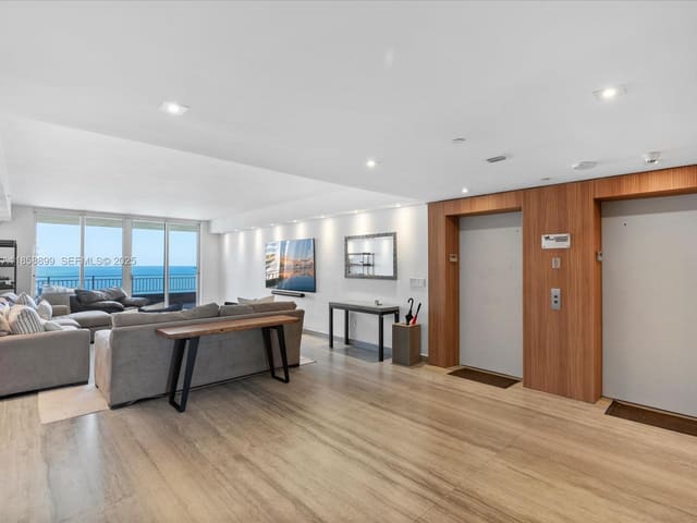 799 Crandon Boulevard 1208, sold in Ocean Tower One, Key Biscayne, FL