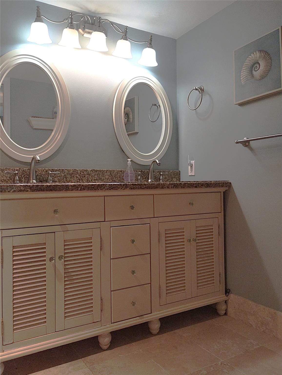 2803 Victoria Way H2 — photo 12