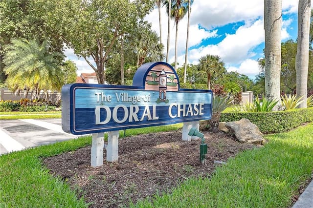 10024 NW 43nd Terrace, sold in Doral Chase, Doral, FL