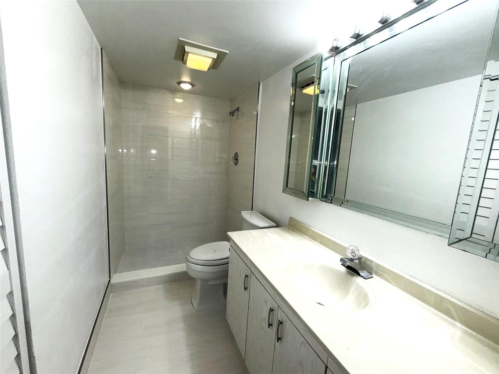 2403 Antigua Circle E4, Coconut Creek, FL 33066 photo 20
