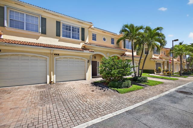 444 Marbella Drive, sold in Marbella Villas, North Palm Beach, FL