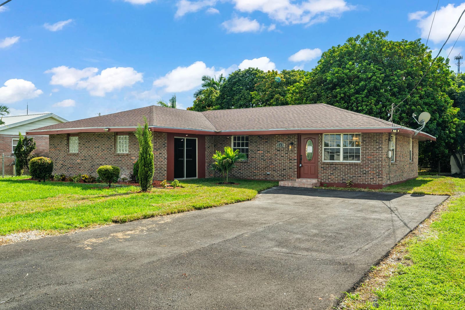 200 NW 10th Street, Belle Glade, FL 33430