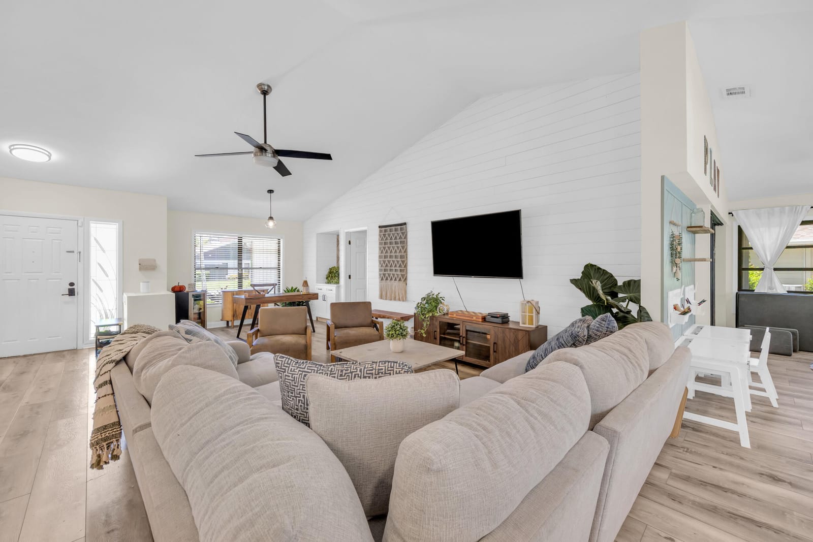 6558 SE Roanoke Court, Hobe Sound, FL 33455 photo 7