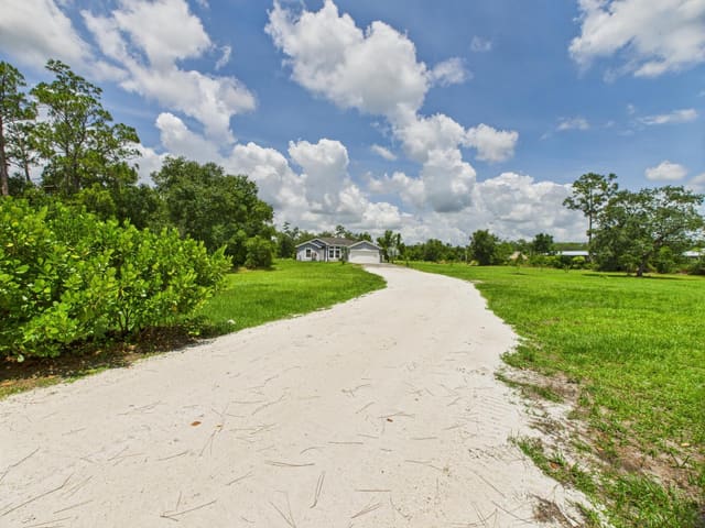 13391 NE 14th Avenue, sold in Country Hills Estates, Okeechobee, FL