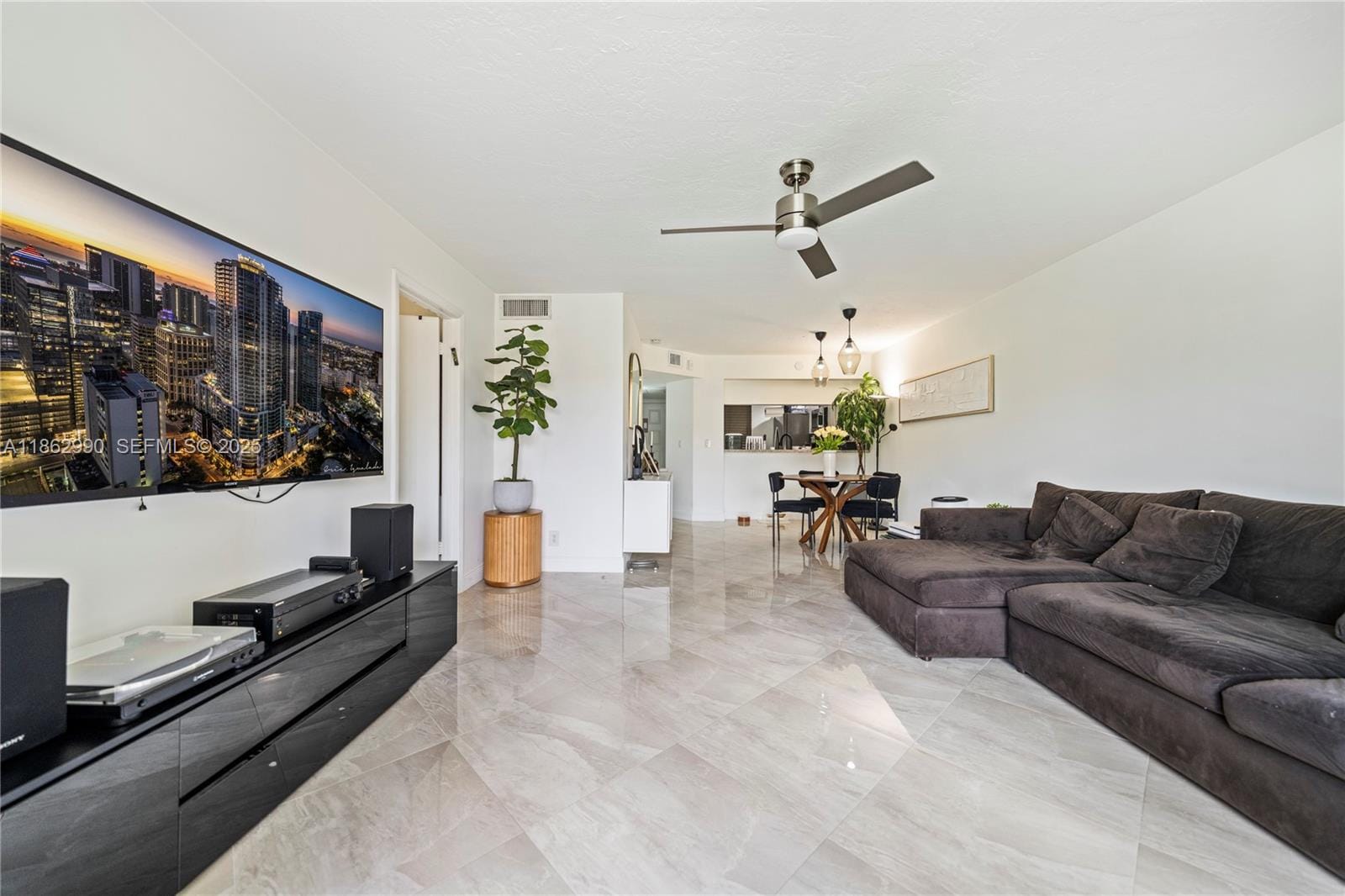 10401 W Broward Boulevard 209, Plantation, FL 33324 photo 2