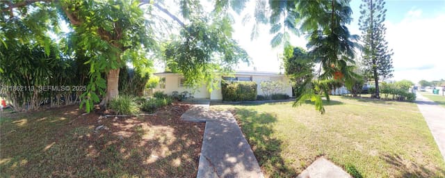17860 SW 110th Court, Miami, FL 33157