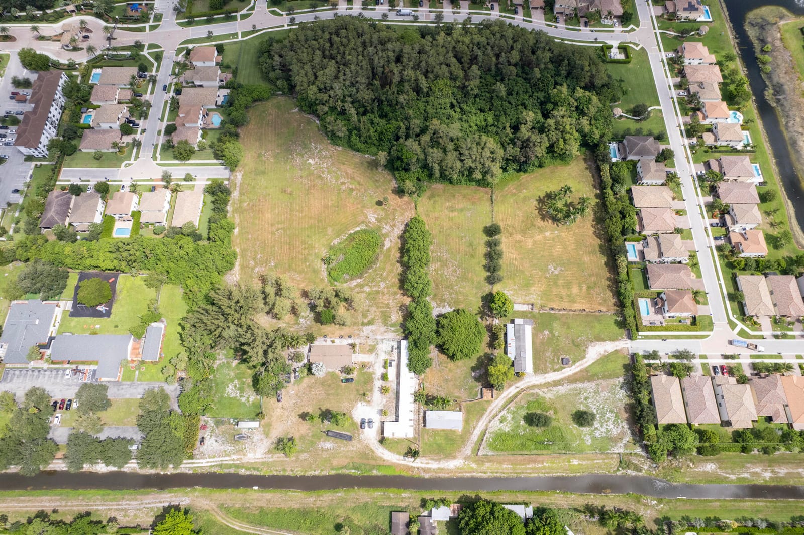 8946 Sea Chase Drive — photo 3