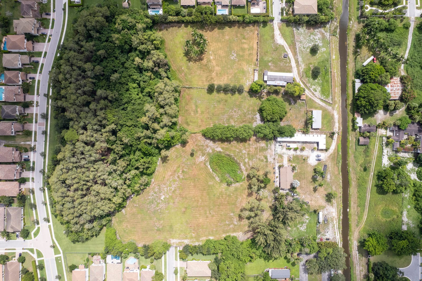 8946 Sea Chase Drive — photo 4