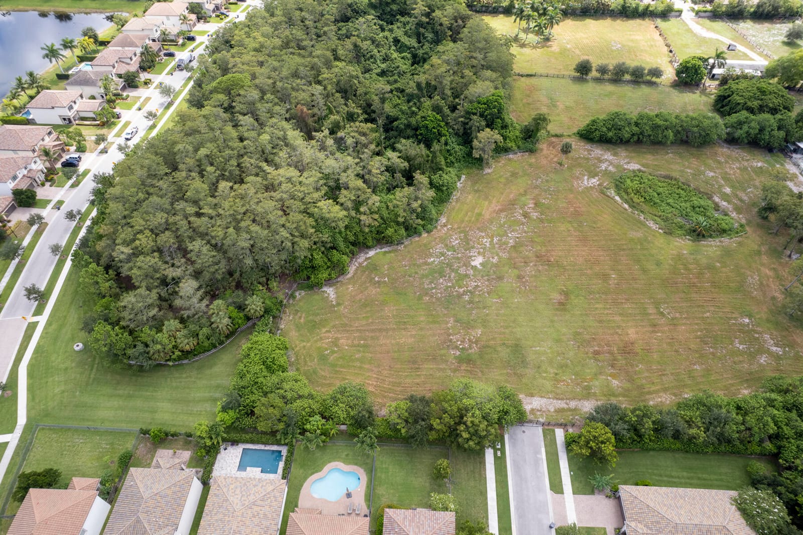 8946 Sea Chase Drive — photo 6