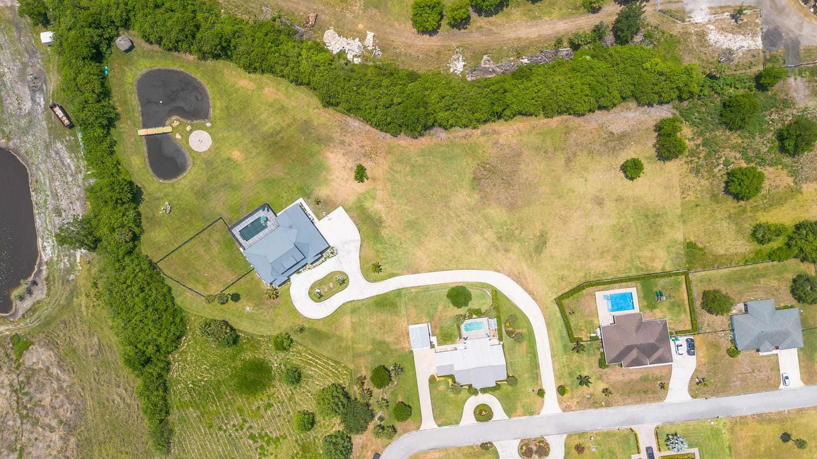 2437 SW 33rd Circle — photo 4