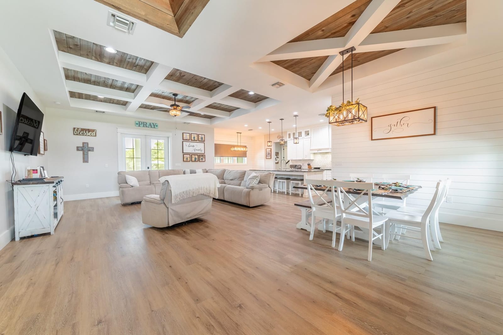 2437 SW 33rd Circle — photo 9