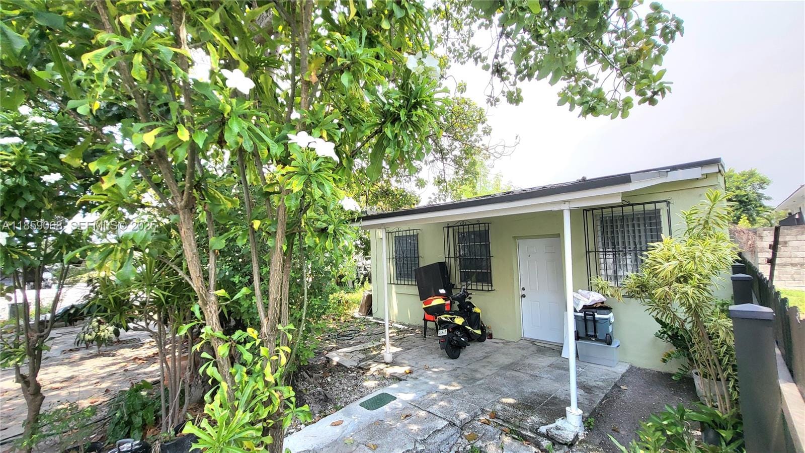 683 NW 30th Street — photo 6