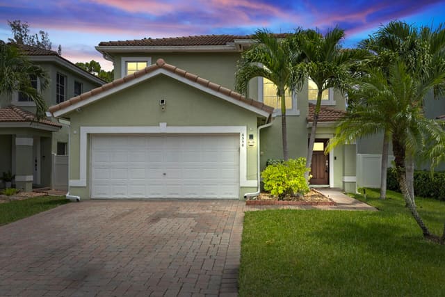6556 Adriatic Way, Greenacres, FL 33413