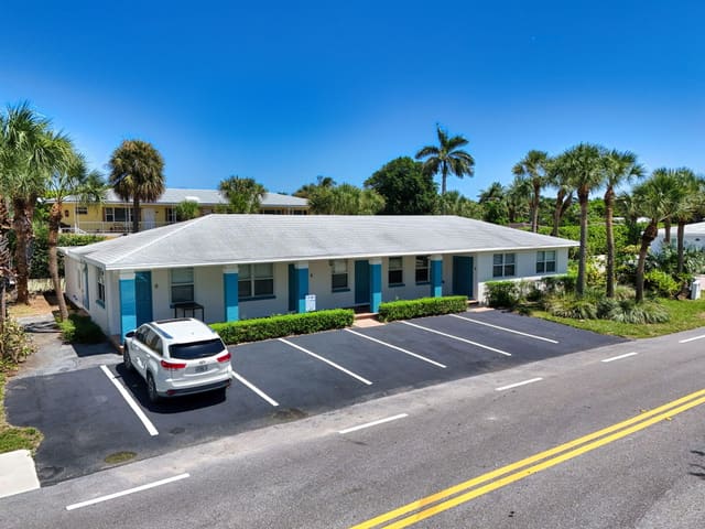 343 Bamboo Road 1-4, Palm Beach Shores, FL 33404