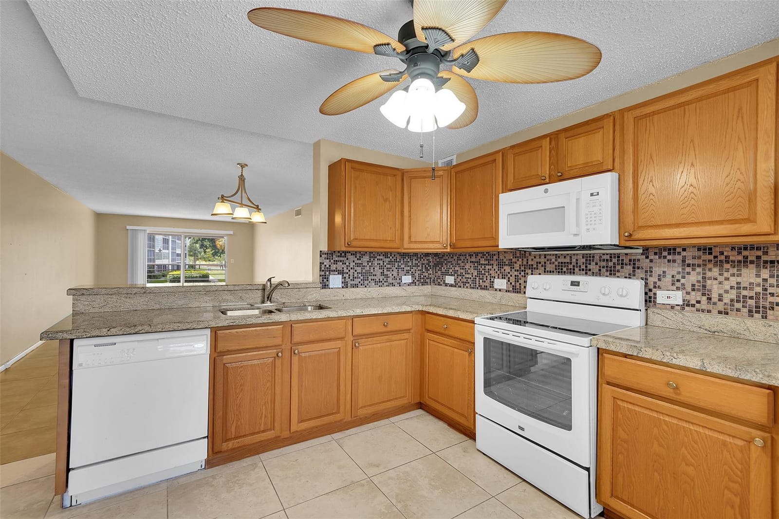 2903 Victoria Circle C2 — photo 6