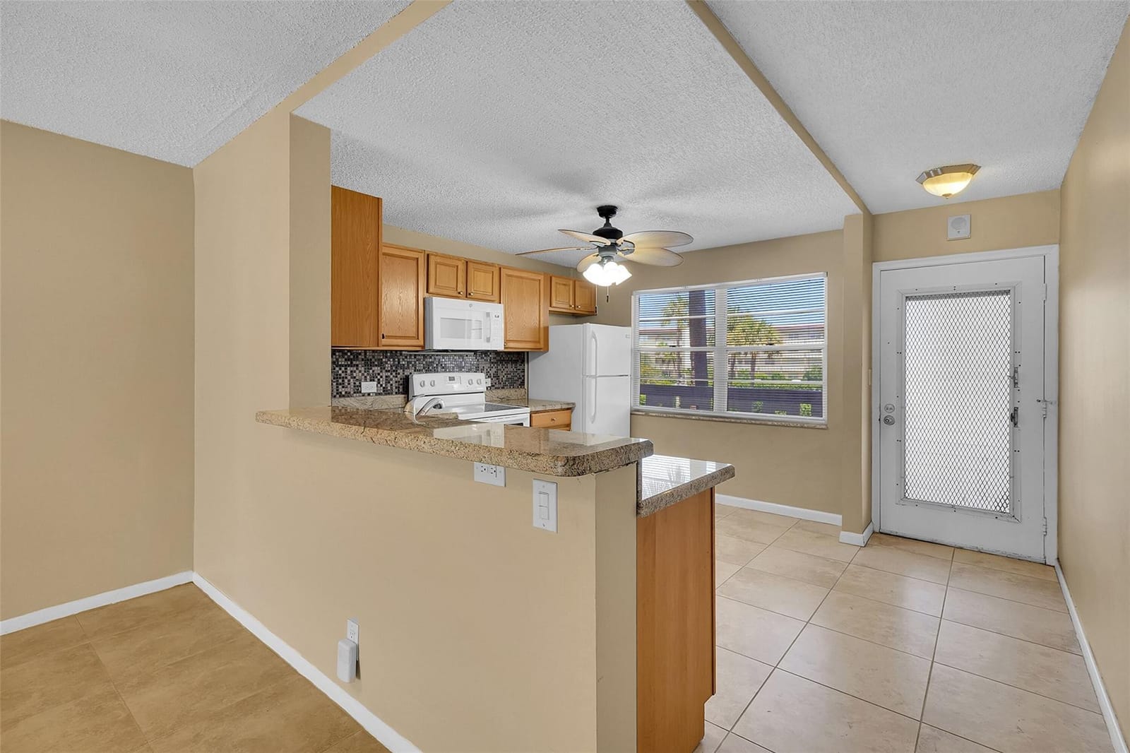 2903 Victoria Circle C2 — photo 7