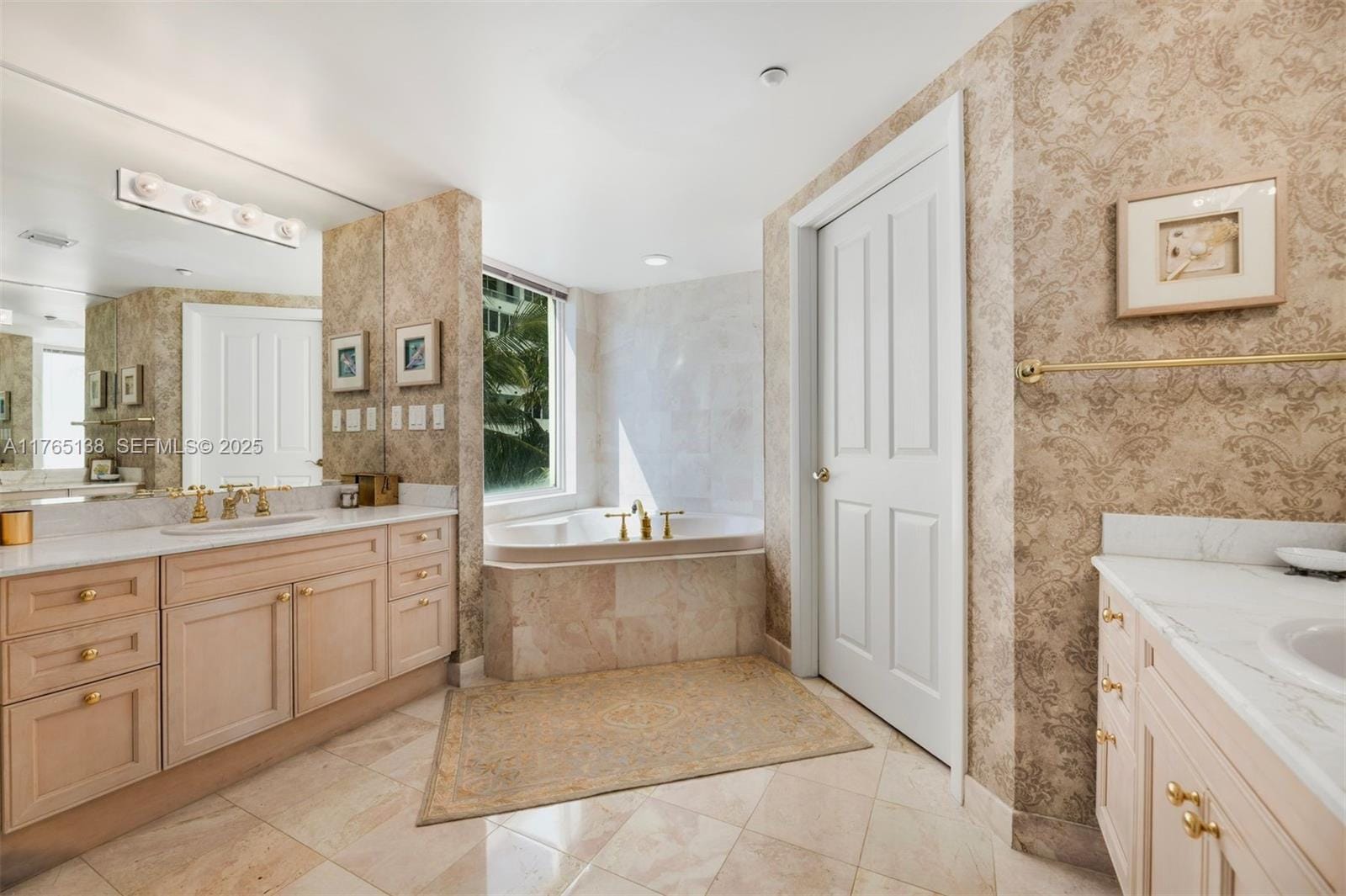 5025 Collins Avenue 705, Miami Beach, FL 33140 photo 25
