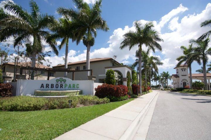 4132 Napoli Lake Drive, Palm Beach Gardens, FL 33410