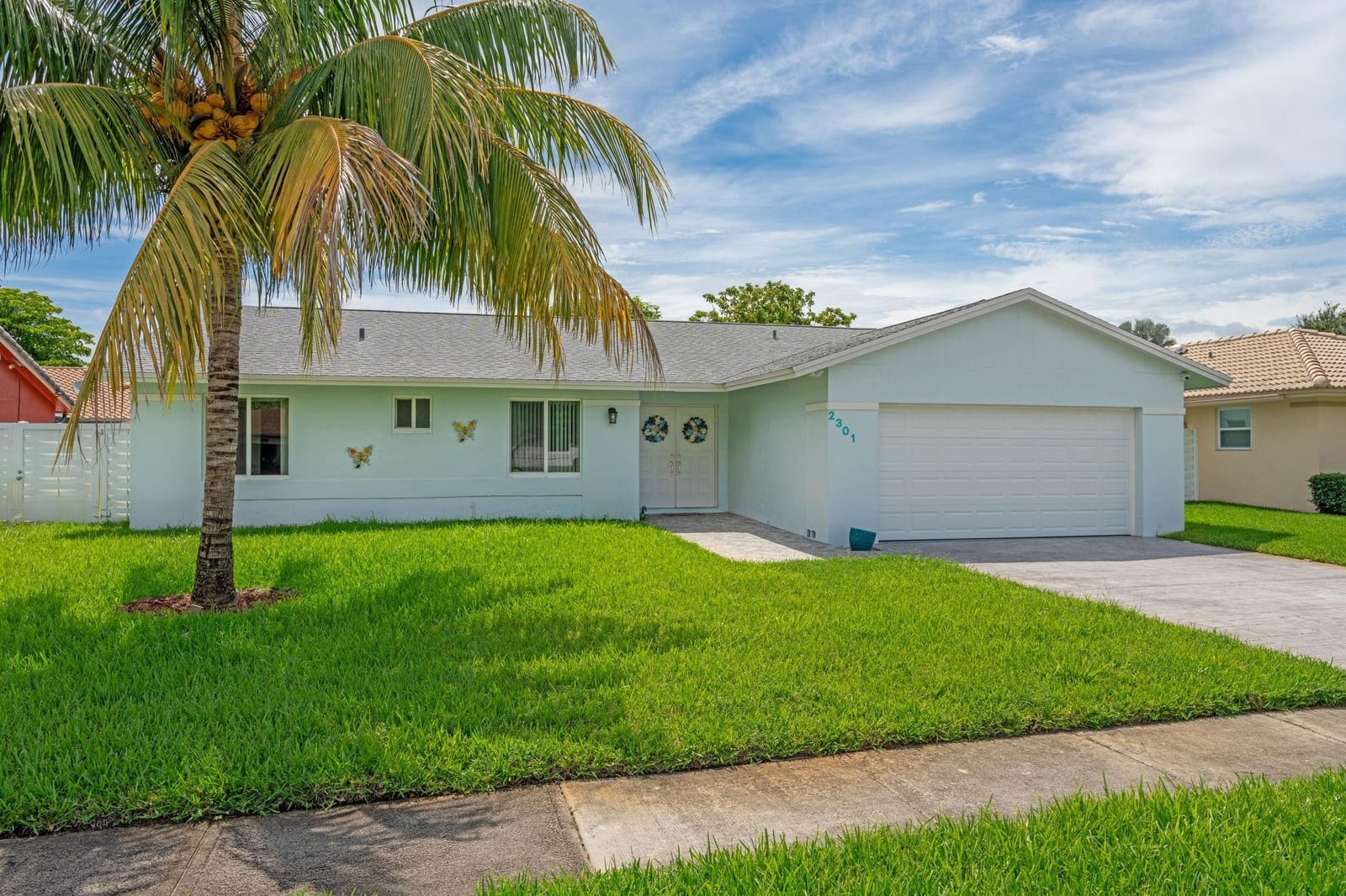 2301 E Lake Miramar Circle, Miramar, FL 33025 photo 2