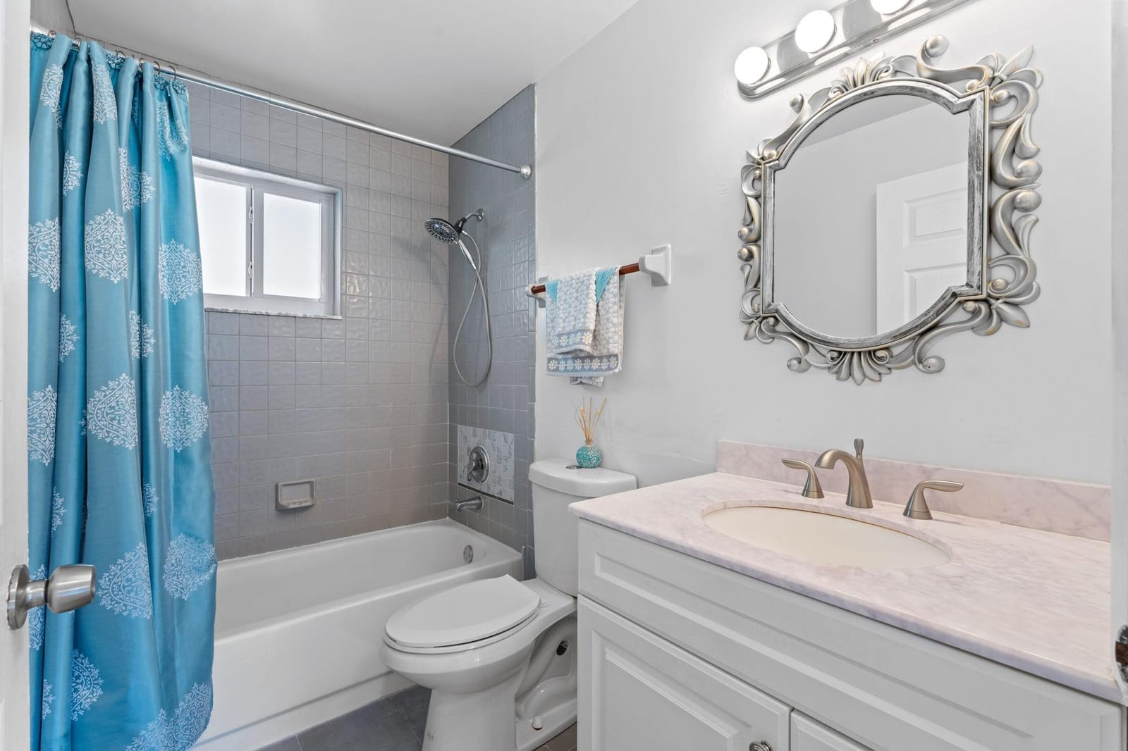 2301 E Lake Miramar Circle, Miramar, FL 33025 photo 24