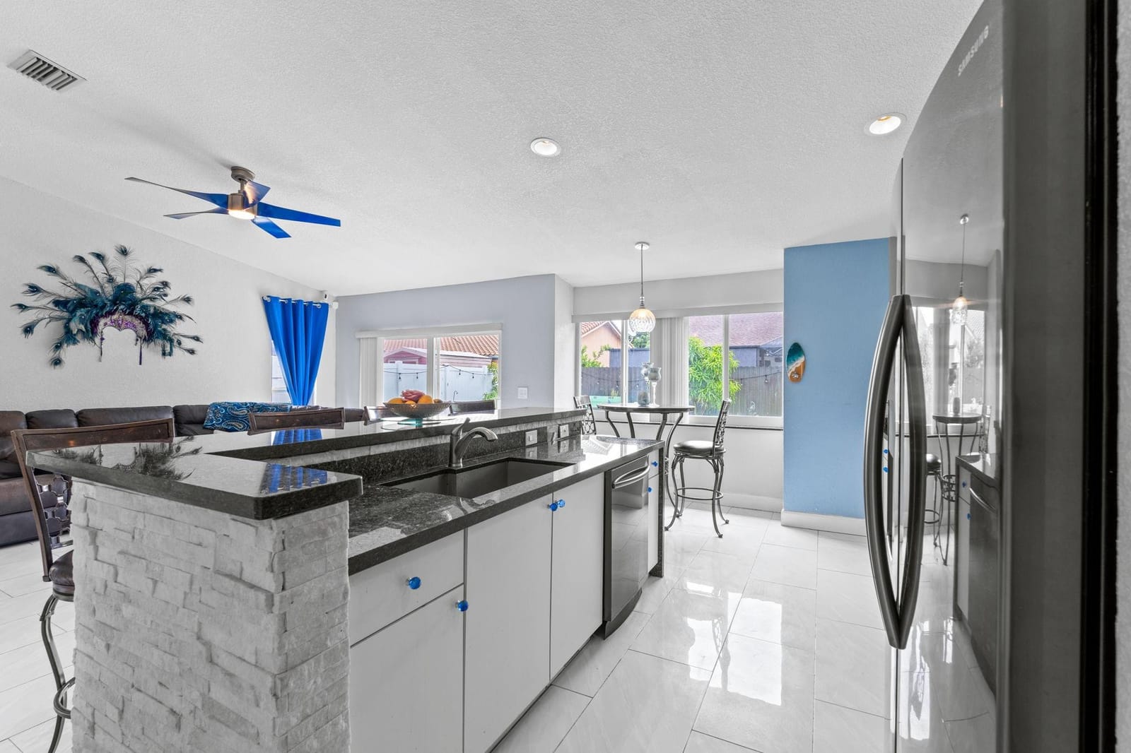 2301 E Lake Miramar Circle, Miramar, FL 33025 photo 9