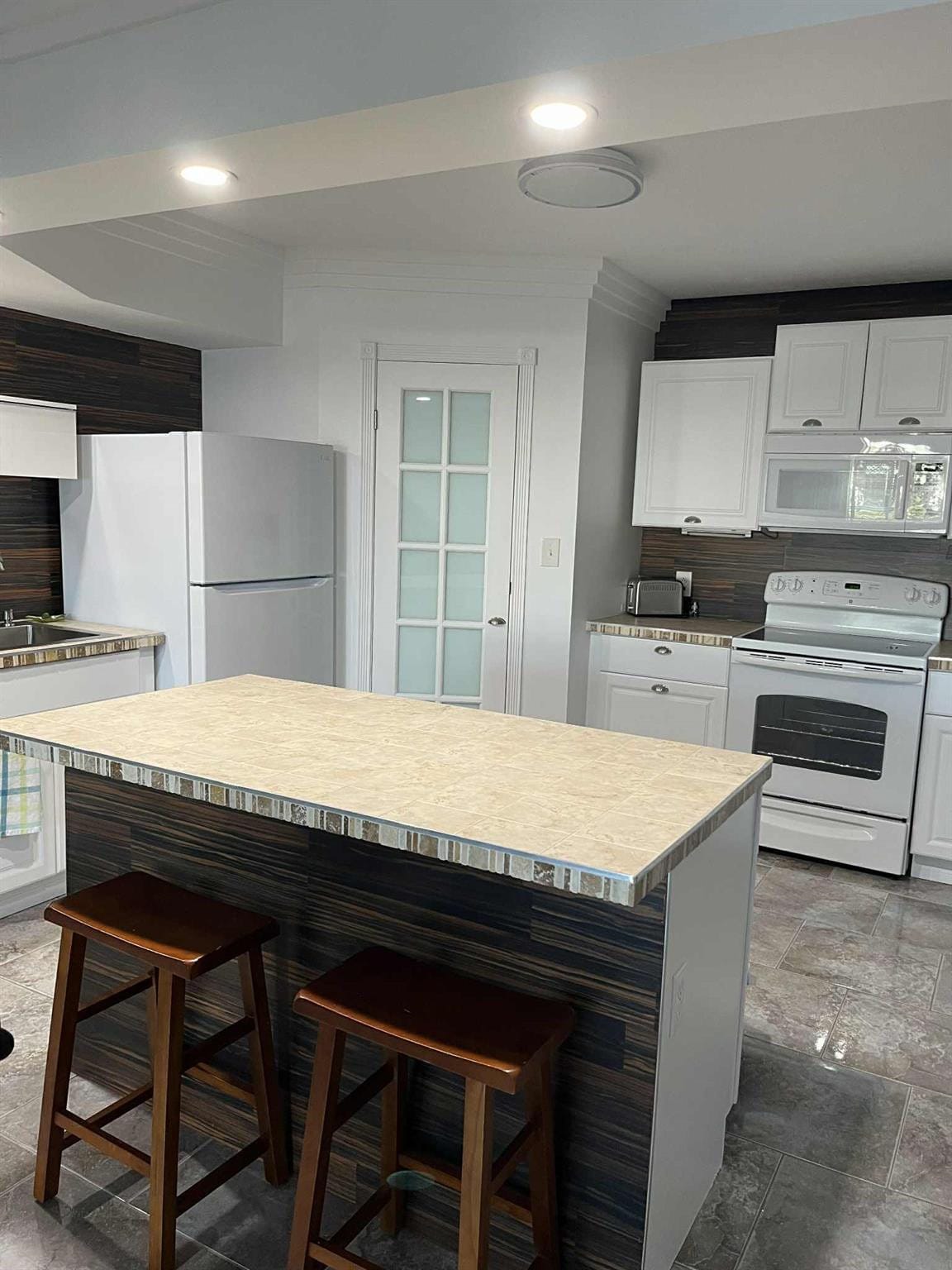 4770 NW 21st Street 405, Lauderhill, FL 33313 photo 7