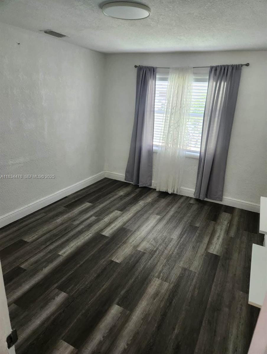 561 NE 159th Street, Miami, FL 33162 photo 5