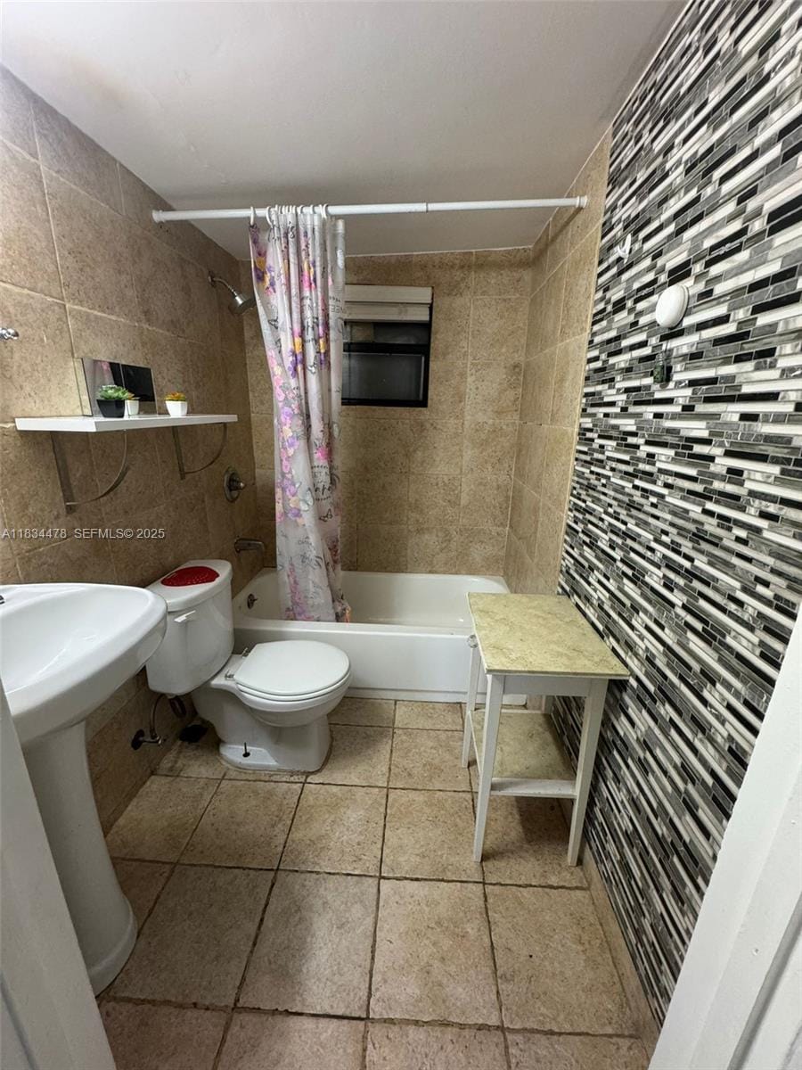561 NE 159th Street, Miami, FL 33162 photo 7