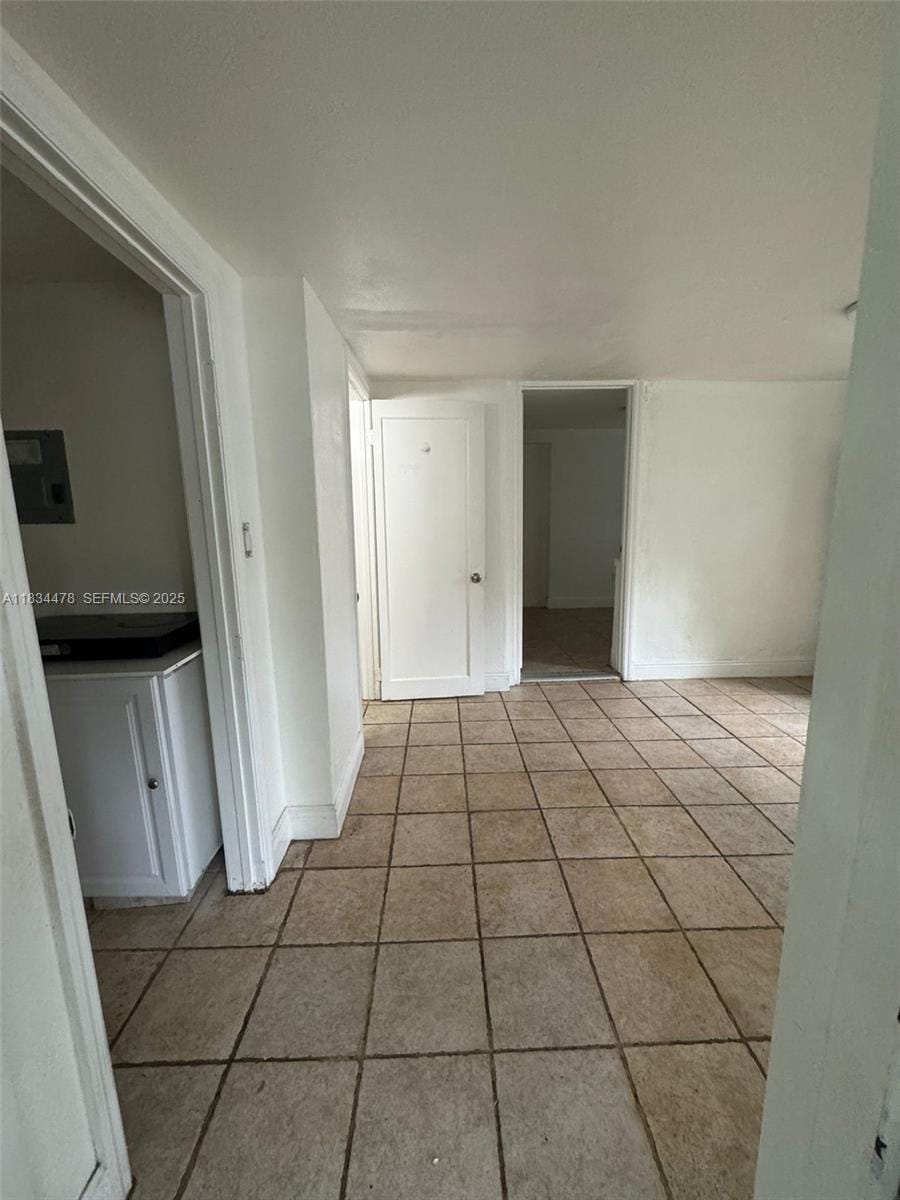 561 NE 159th Street, Miami, FL 33162 photo 8