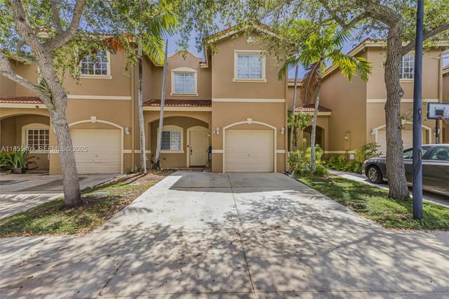 21445 SW 85th Path, sold in Santa Barbara, Cutler Bay, FL