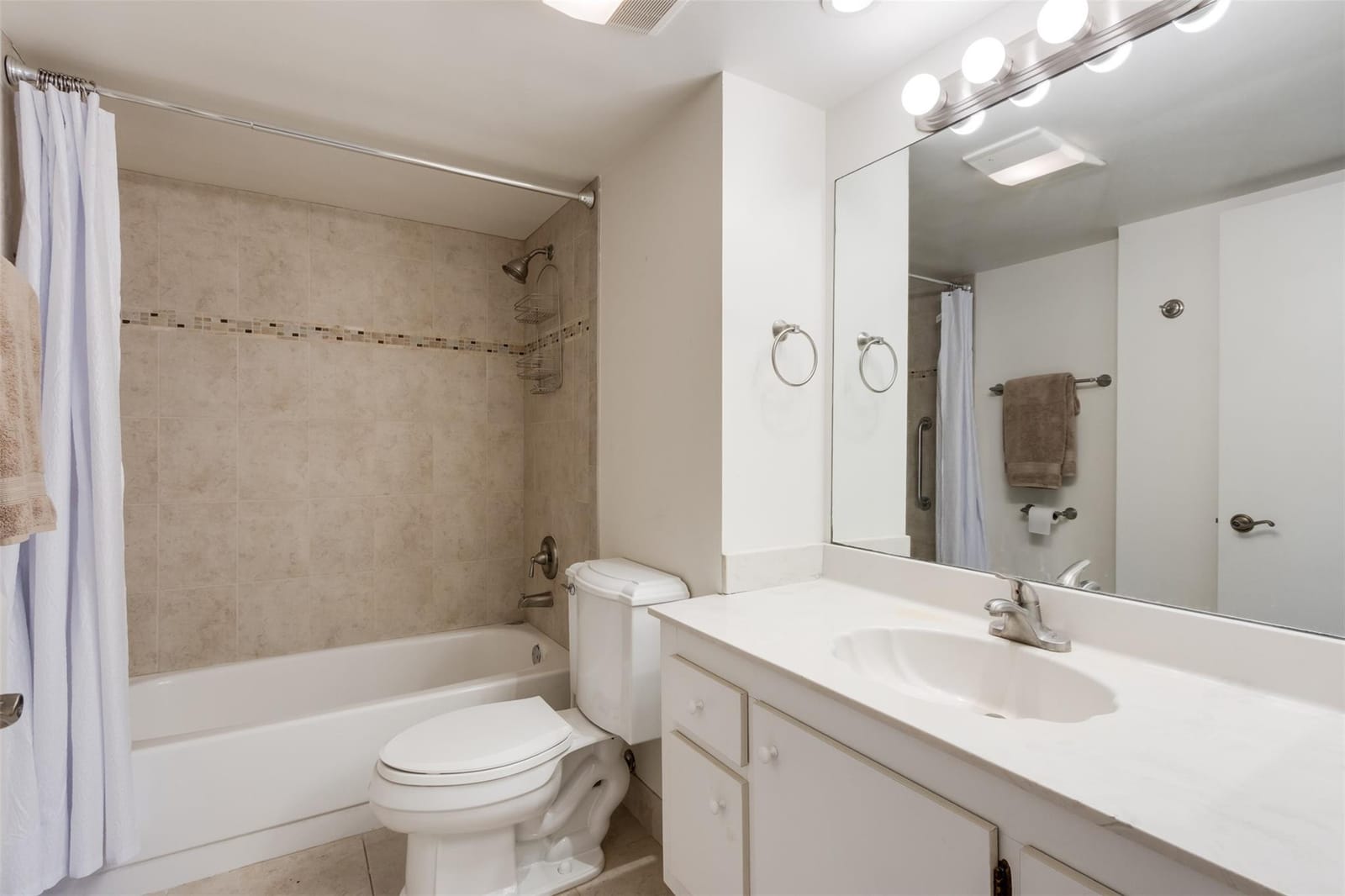 20 Royal Palm 202, Boca Raton, FL 33432 photo 18