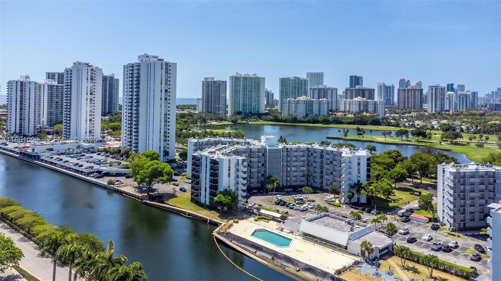 3475 N Country Club Drive E119, Aventura, FL 33180
