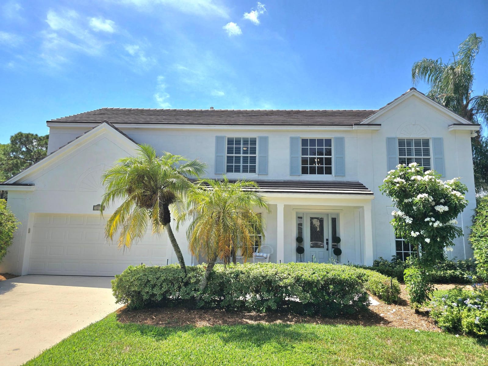 4 bedroom home for sale at 10117 Hunt Club, Palm Beach Gardens, FL 33418 — $1,075,000