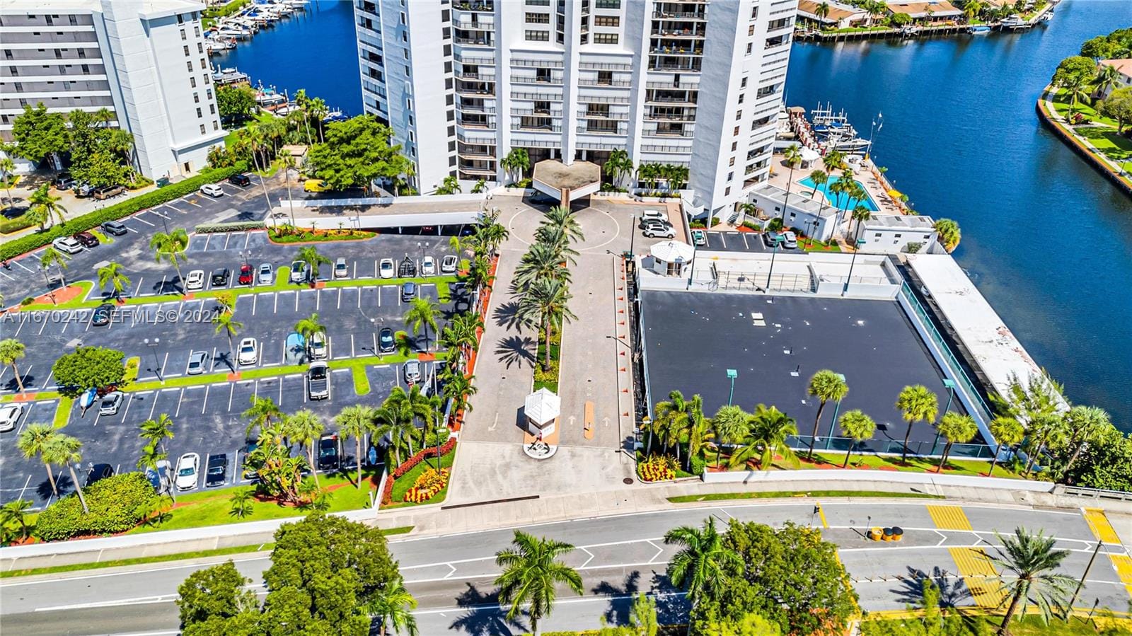 300 Three Islands Boulevard 815, Hallandale Beach, FL 33009 photo 18