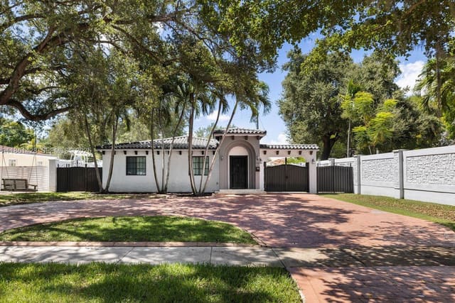 6556 SW 23rd Street, West Miami, FL 33155