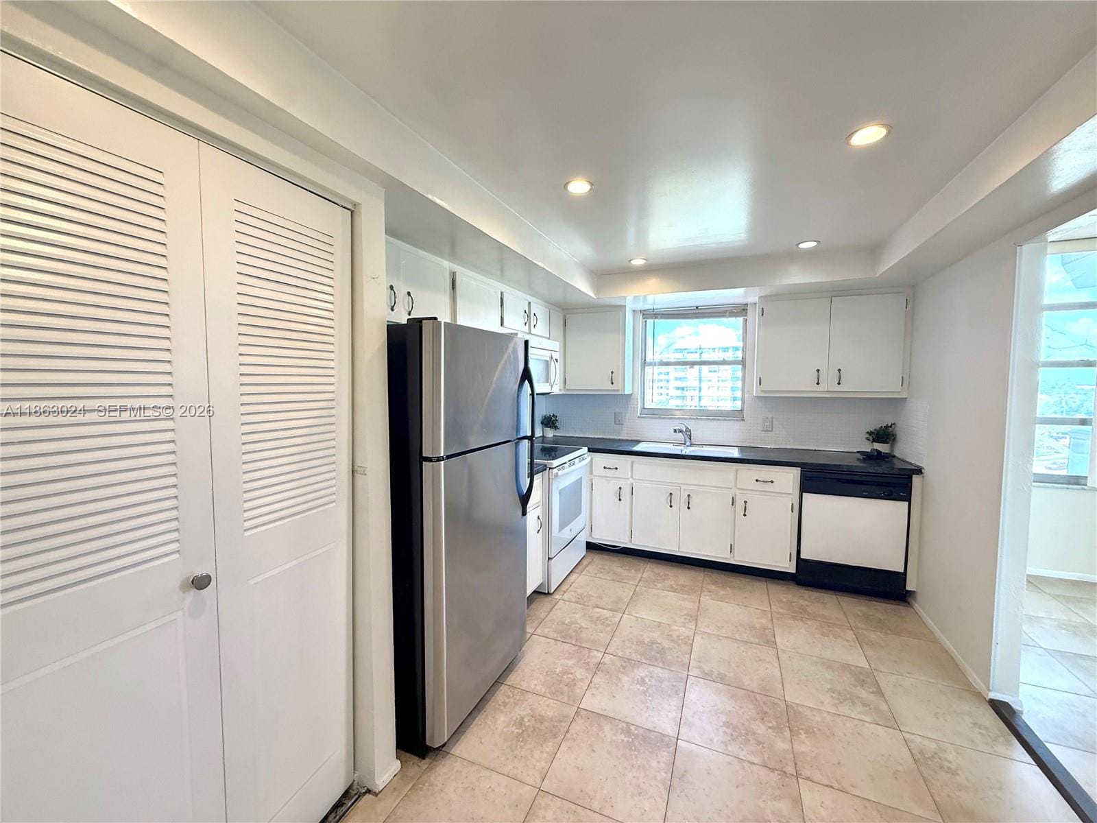 1351 NE Miami Gardens Drive 626E — photo 8
