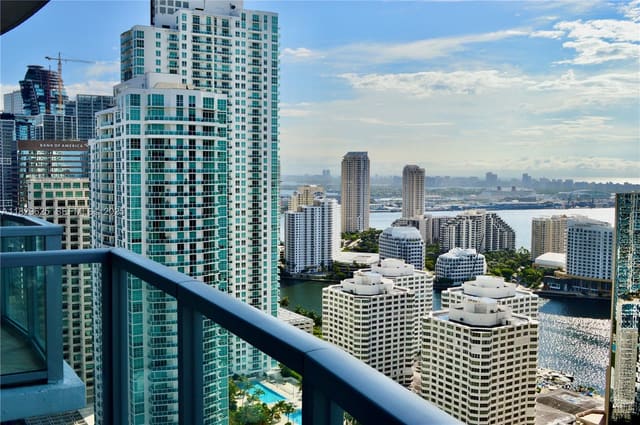 1060 Brickell Avenue 3705, Miami, FL 33131