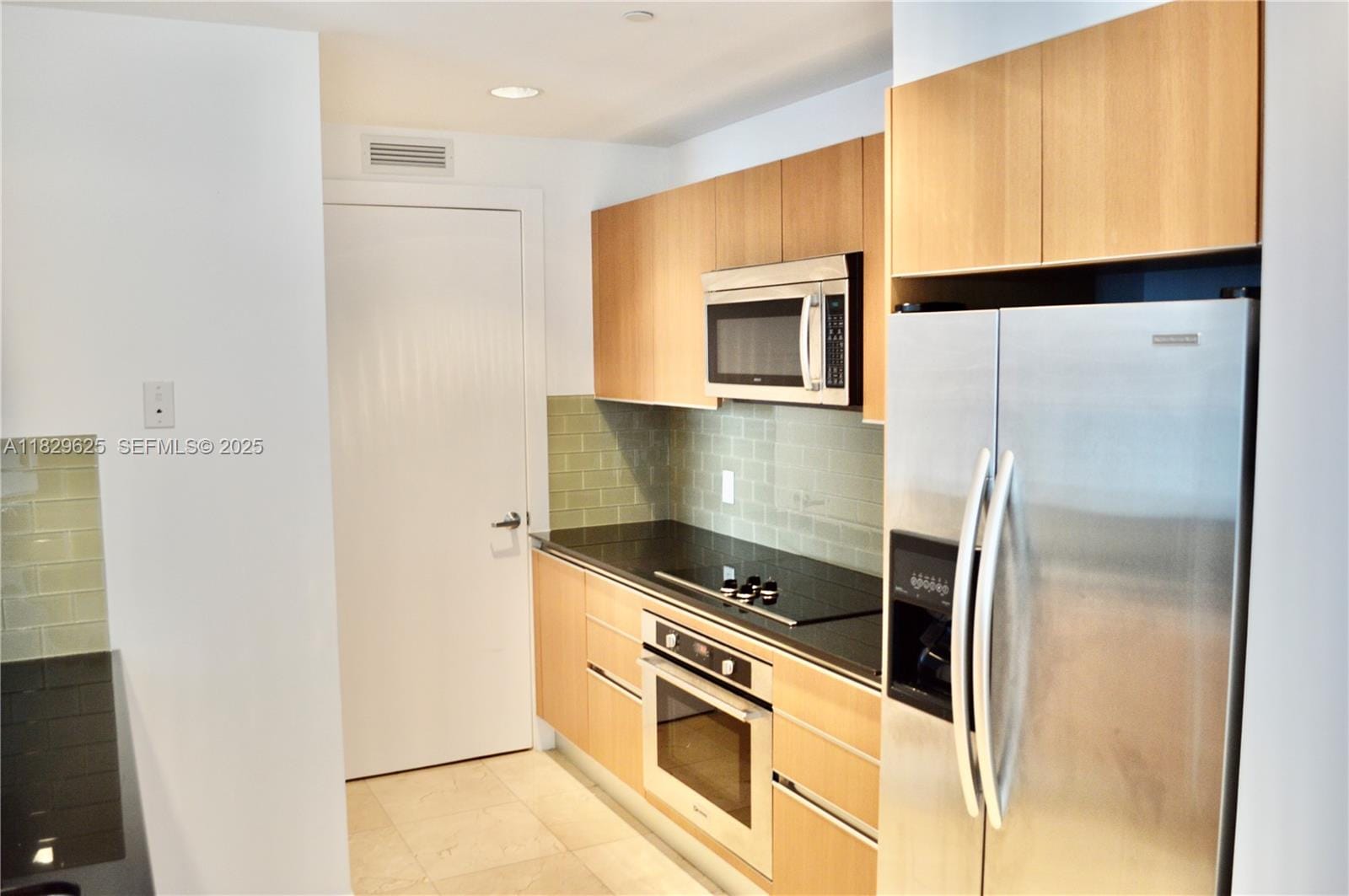 1060 Brickell Avenue 3705, Miami, FL 33131 photo 5