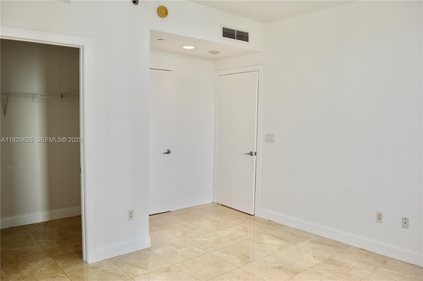 1060 Brickell Avenue 3705, Miami, FL 33131 photo 7