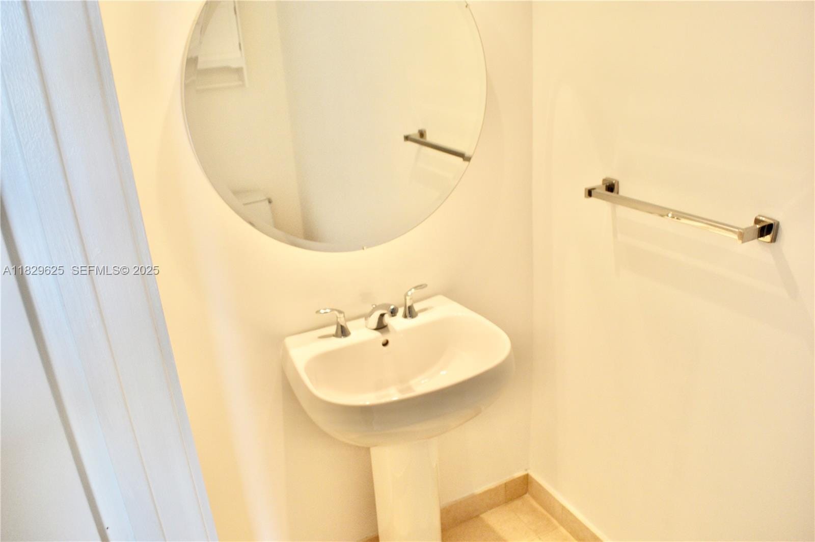 1060 Brickell Avenue 3705, Miami, FL 33131 photo 9
