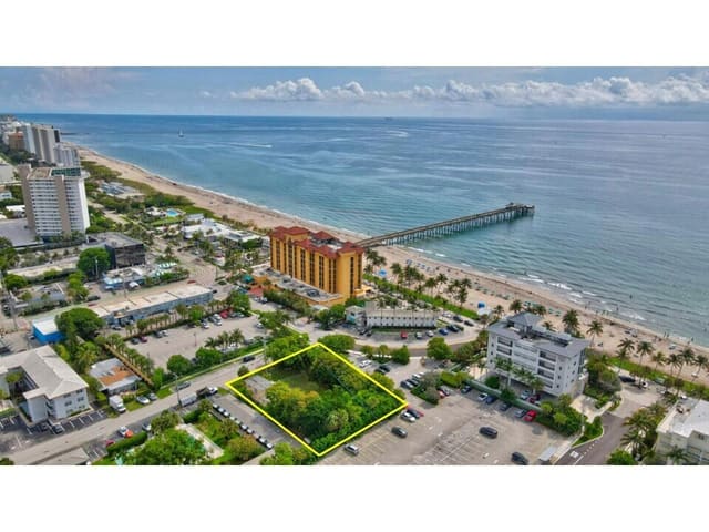 2070 NE 1st Street, sold in Deerfield Beach, Deerfield Beach, FL