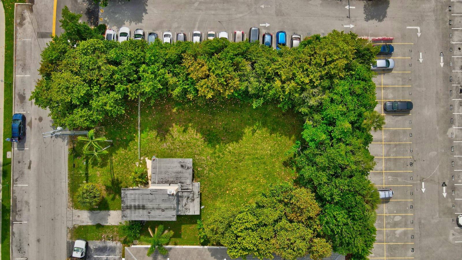 2070 NE 1st Street, Deerfield Beach, FL 33441 photo 6