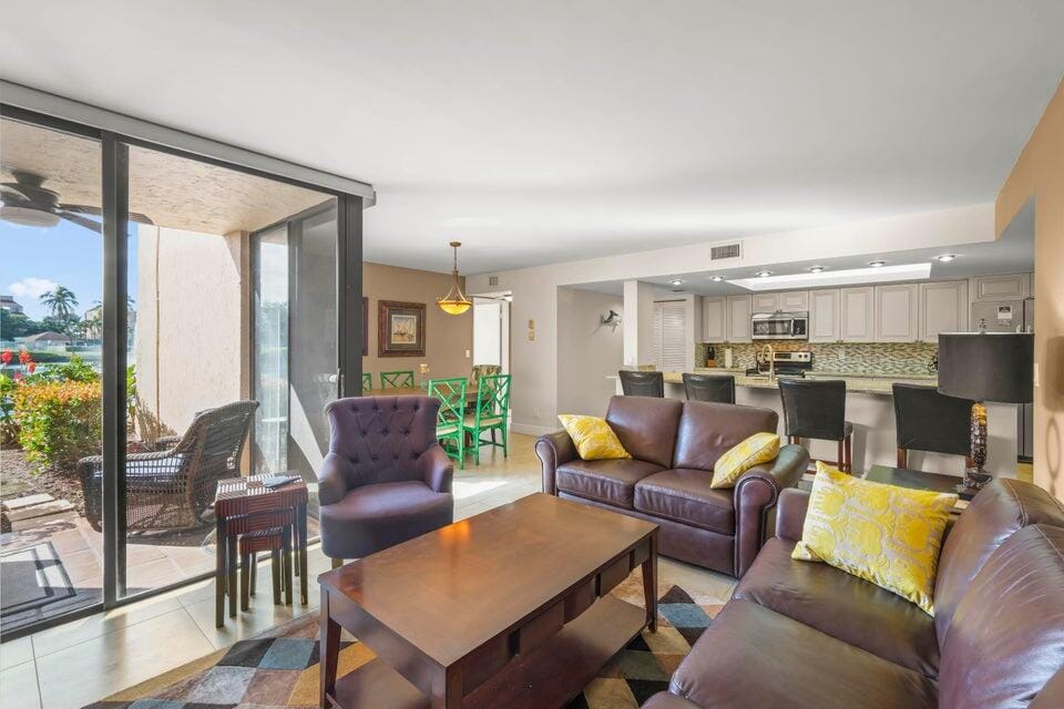 750 Egret Circle 6107, Delray Beach, FL 33444 photo 5