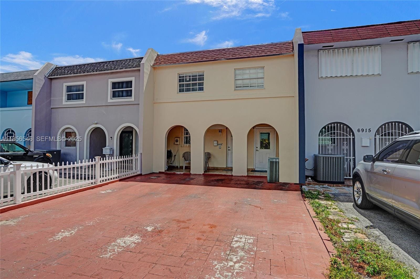 6925 W 3rd Avenue, Hialeah, FL 33014 photo 3
