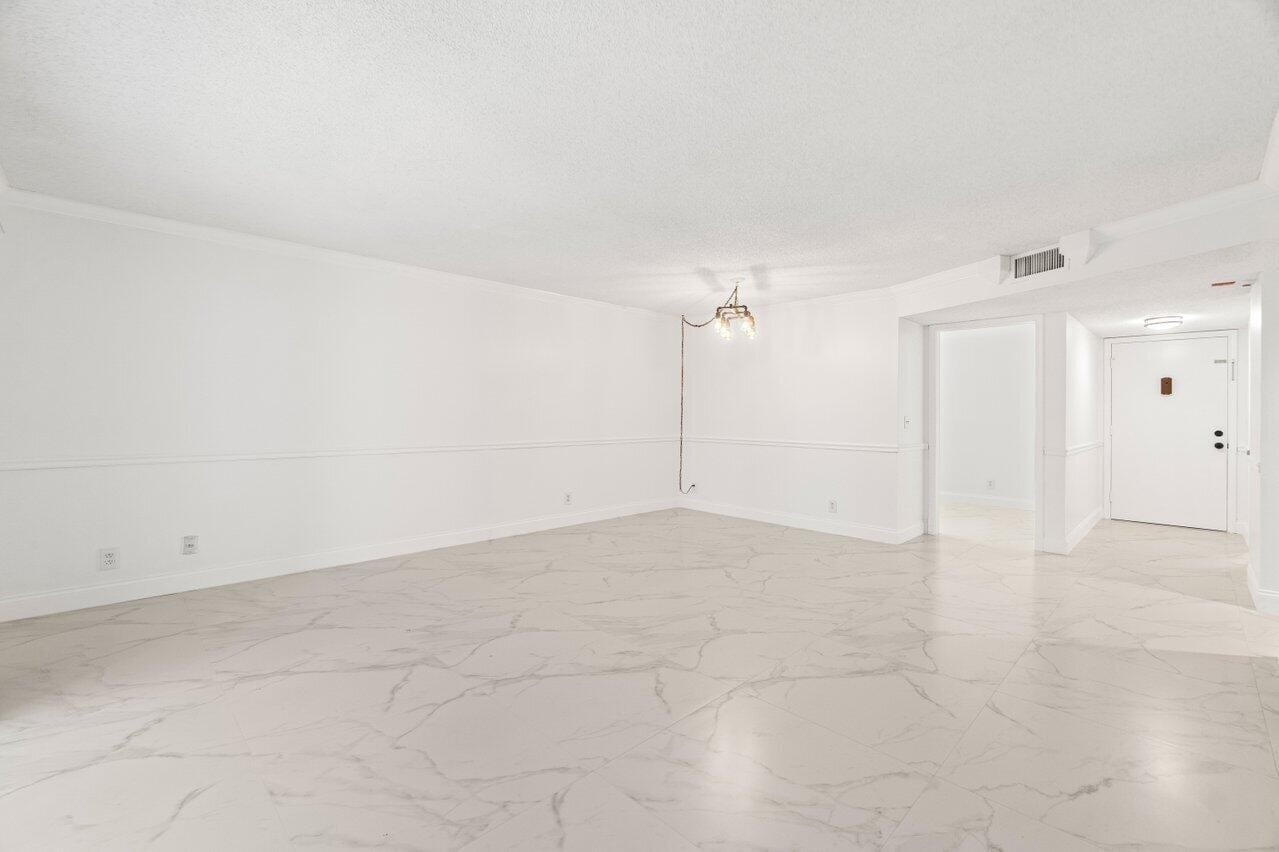 22615 SW 66th Avenue 310, Boca Raton, FL 33428 photo 3