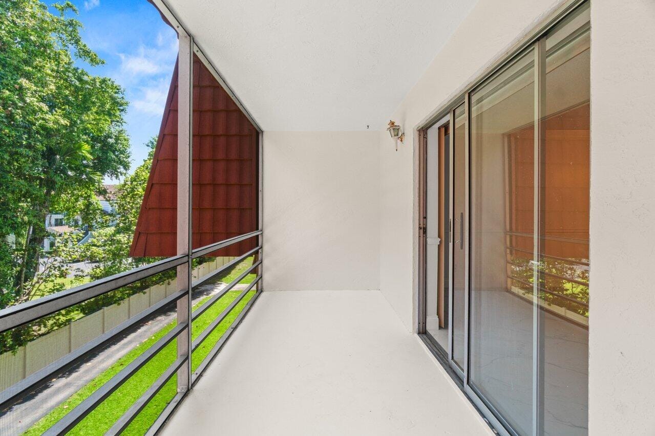 22615 SW 66th Avenue 310, Boca Raton, FL 33428 photo 21