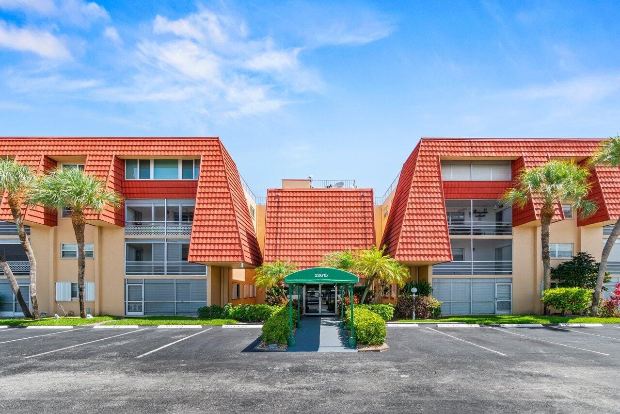 22615 SW 66th Avenue 310, Boca Raton, FL 33428 photo 24